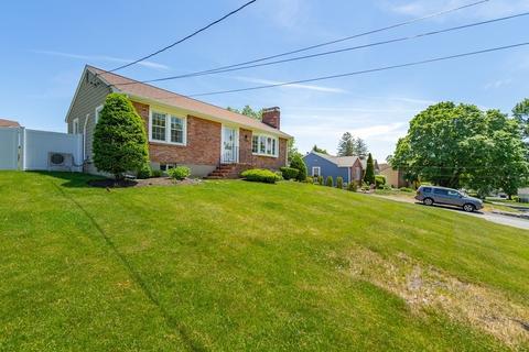 103 Macarthur Rd, Stoneham, MA 02180 photo 22