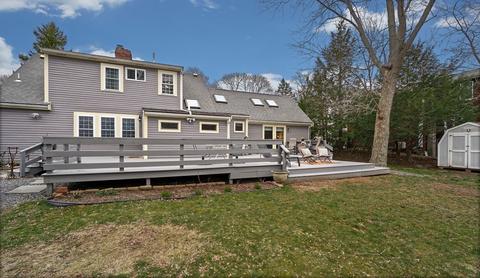 338 High St, Hingham, MA 02043 photo 2