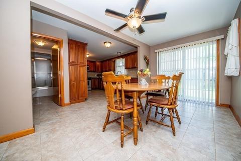 34 Canonicus St, Fall River, MA 02723 photo 8