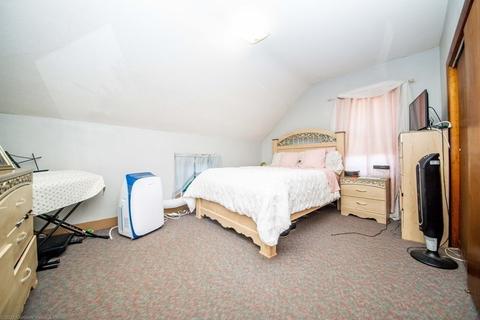 34 Canonicus St, Fall River, MA 02723 photo 24