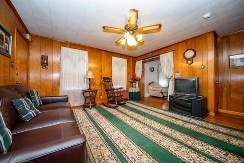 34 Canonicus St, Fall River, MA 02723 photo 16