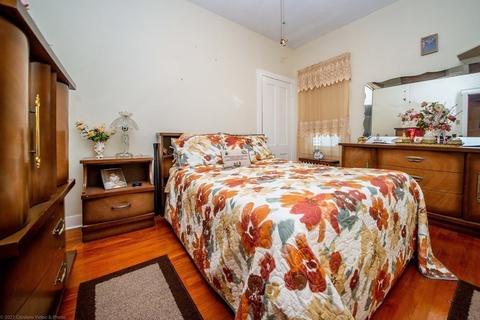 34 Canonicus St, Fall River, MA 02723 photo 12