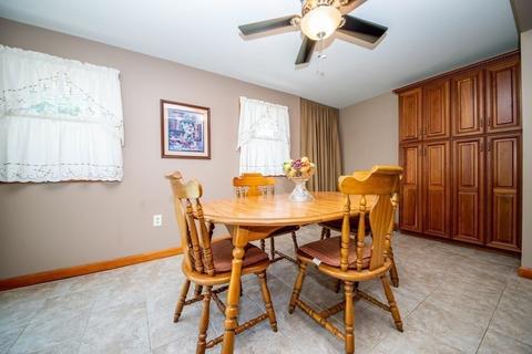 34 Canonicus St, Fall River, MA 02723 photo 7