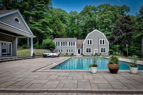 48 Maple St, Sherborn, MA 01770 photo 4
