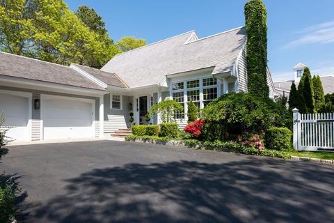 100 Glenneagle Dr, Mashpee, MA 02649 photo 1