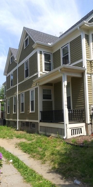 56 Mulberry St, Springfield, MA 01105 photo 2
