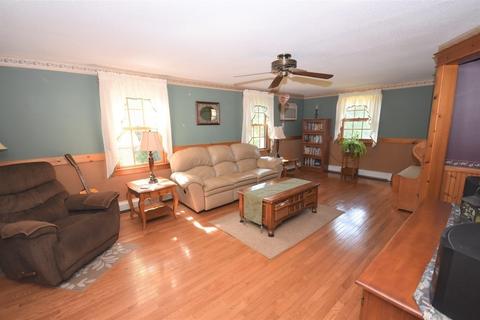555 E State Steet, Granby, MA 01033 photo 7