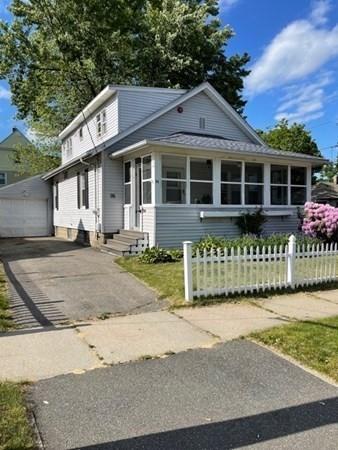 96 Embury St, Springfield, MA 01109 photo 1