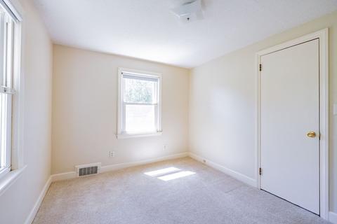68 Old Brook Rd, Springfield, MA 01118 photo 25