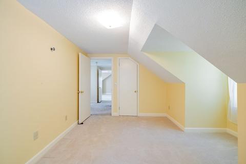 68 Old Brook Rd, Springfield, MA 01118 photo 16