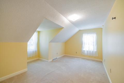 68 Old Brook Rd, Springfield, MA 01118 photo 14
