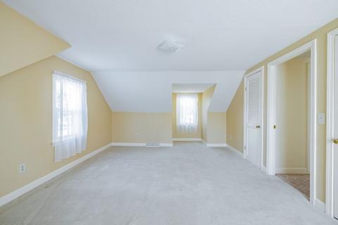 68 Old Brook Rd, Springfield, MA 01118 photo 19