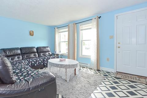 25 Harris St, Webster, MA 01570 photo 8