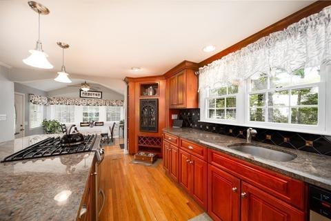 87 Donegal, Barnstable, MA 02632 photo 5
