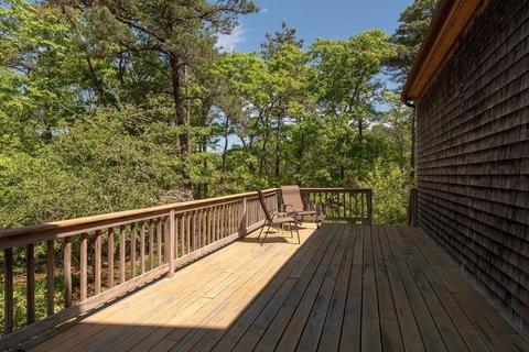 19 Fox Den Bluff Rd, Barnstable, MA 02635 photo 4