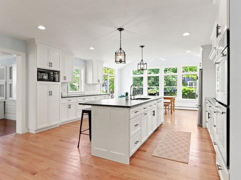 192 Manning St, Needham, MA 02494 photo 2