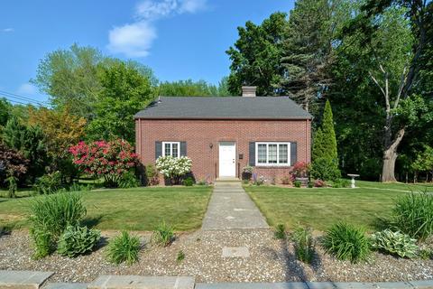 511 Massasoit Rd, Worcester, MA 01604 photo 2