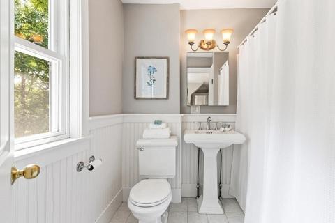 91 Pleasant St, Reading, MA 01867 photo 25
