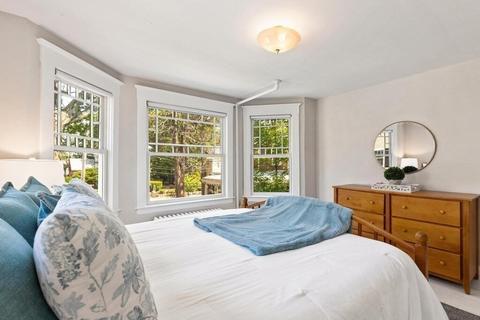 91 Pleasant St, Reading, MA 01867 photo 21