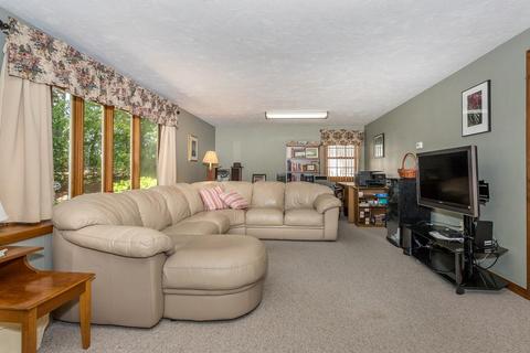 48 Pleasant Cir, Canton, MA 02021 photo 16