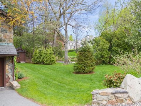 72 Dover Rd, Wellesley, MA 02482 photo 27