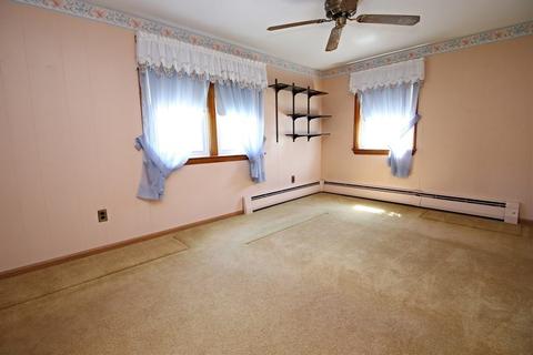 23 School St, Saugus, MA 01906 photo 11