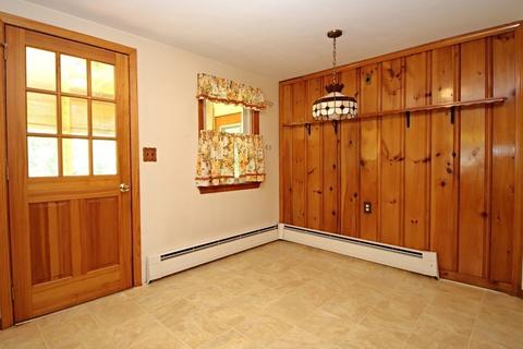 23 School St, Saugus, MA 01906 photo 7
