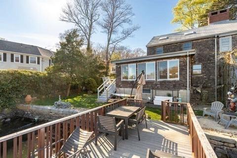 63 Leonard St, Gloucester, MA 01930 photo 4