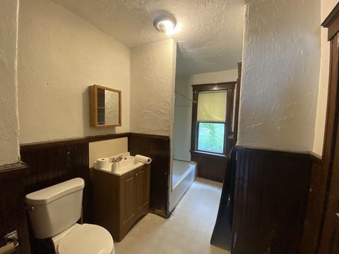 7 E Kendall St, Worcester, MA 01605 photo 9