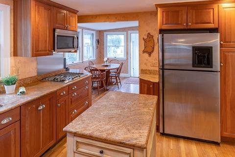 99 Tedesco St, Marblehead, MA 01945 photo 2