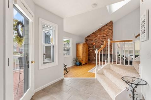 9 Carnation Cir #B, Reading, MA 01867 photo 5