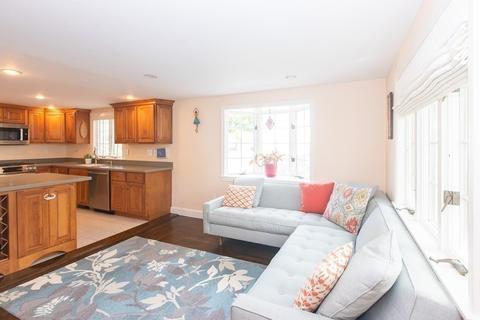44 Scotland St, Hingham, MA 02043 photo 12