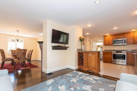 44 Scotland St, Hingham, MA 02043 photo 14
