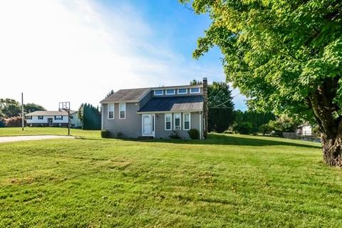 8 Dodge Rd, Sutton, MA 01590 photo 1