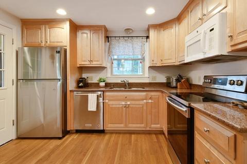 16 Eldon Dr, Franklin, MA 02038 photo 5
