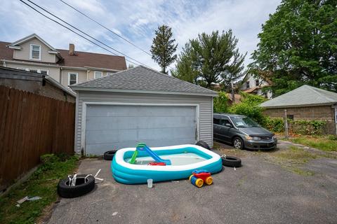 608 Dickinson St, Springfield, MA 01108 photo 32