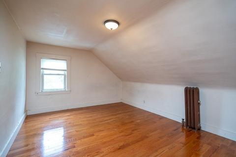 608 Dickinson St, Springfield, MA 01108 photo 6