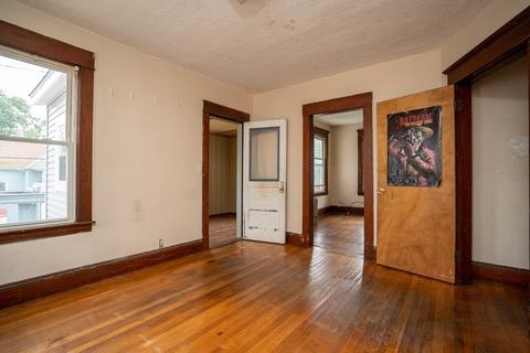 608 Dickinson St, Springfield, MA 01108 photo 20
