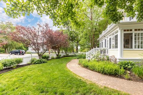 82 Acton St, Maynard, MA 01754 photo 4