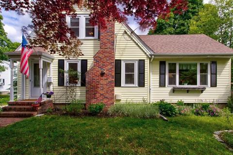 49 Boulevard Rd, Dedham, MA 02026 photo 2