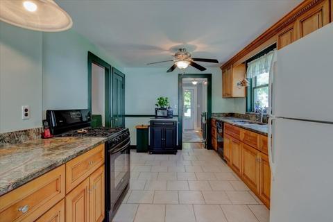49 Boulevard Rd, Dedham, MA 02026 photo 9