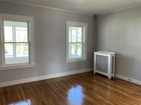 27 Grant St, Chicopee, MA 01013 photo 11