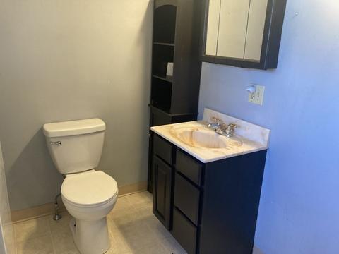 27 Grant St, Chicopee, MA 01013 photo 13