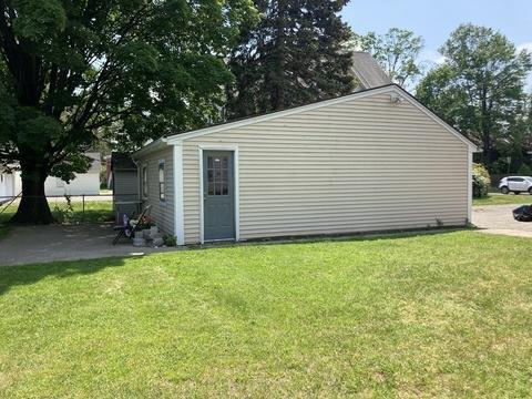 27 Grant St, Chicopee, MA 01013 photo 28