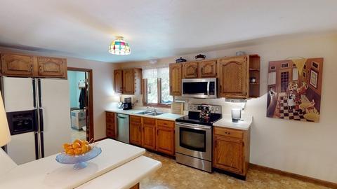 32 Laurel Ln, Raynham, MA 02767 photo 6