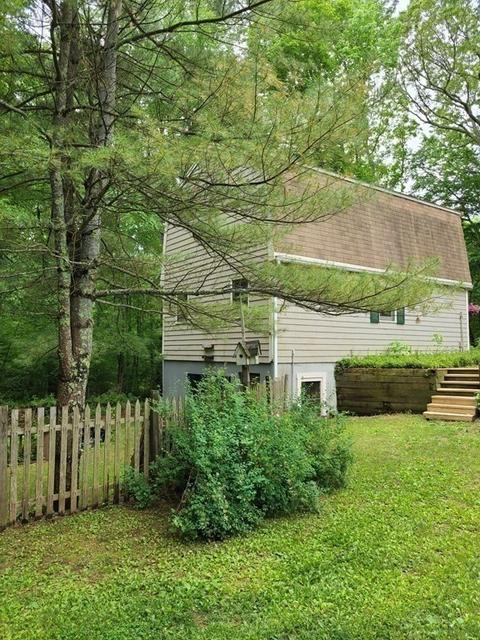 149 Chestnut St, Upton, MA 01568 photo 28