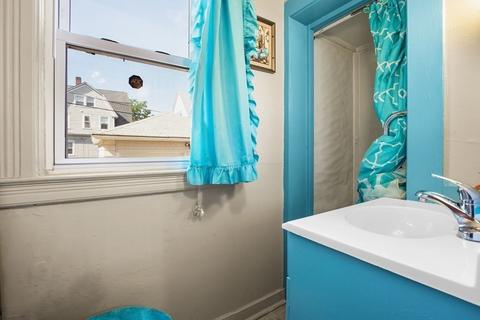 37 Lafayette St, Springfield, MA 01109 photo 24