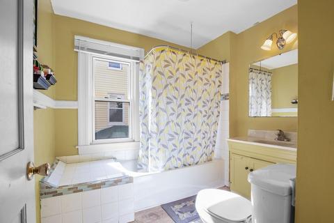 37 Lafayette St, Springfield, MA 01109 photo 26