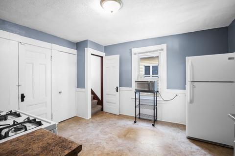 37 Lafayette St, Springfield, MA 01109 photo 18