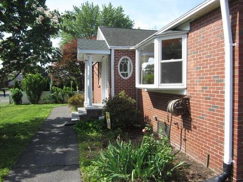 190 Delaney Ave, Chicopee, MA 01013 photo 4